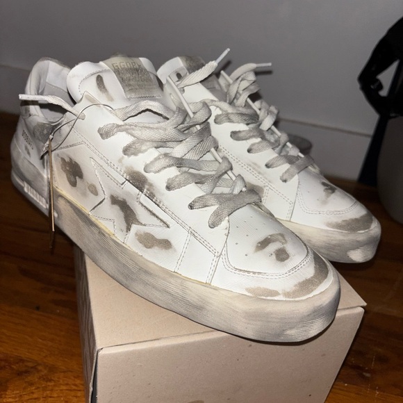 golden Goose stardan in heavy distress. Limited to NYC these are 271/700 - Picture 5 of 8